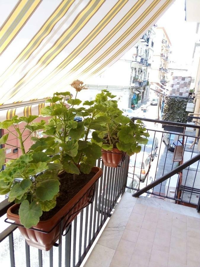 Domus Adriana Apartment Naples Luaran gambar